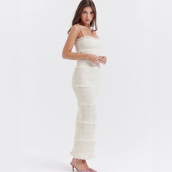 Commense Dresses & Skirts - NWT Commense Aegean Ruffle Zippered Maxi
Dress white size M/6